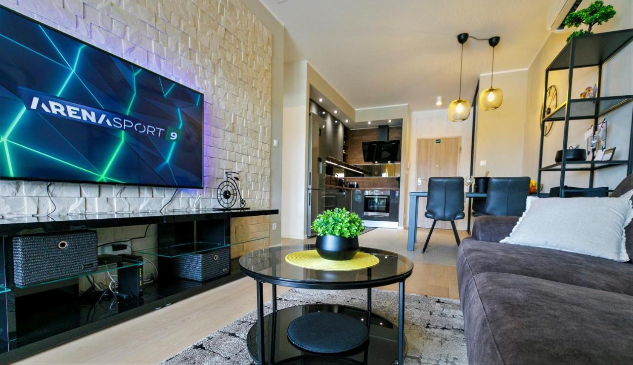 ספליט Luxury Apartment 4Seasons With Garage מראה חיצוני תמונה