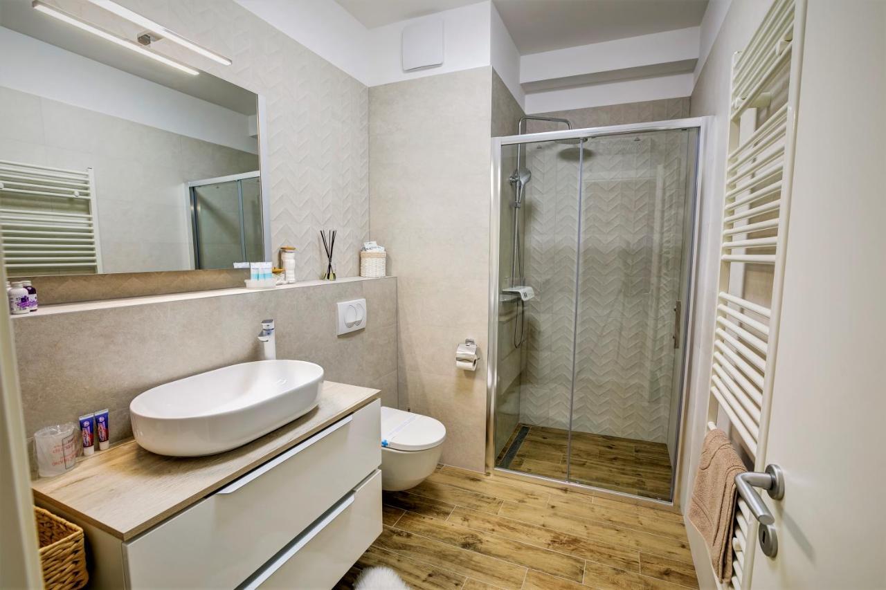 ספליט Luxury Apartment 4Seasons With Garage מראה חיצוני תמונה