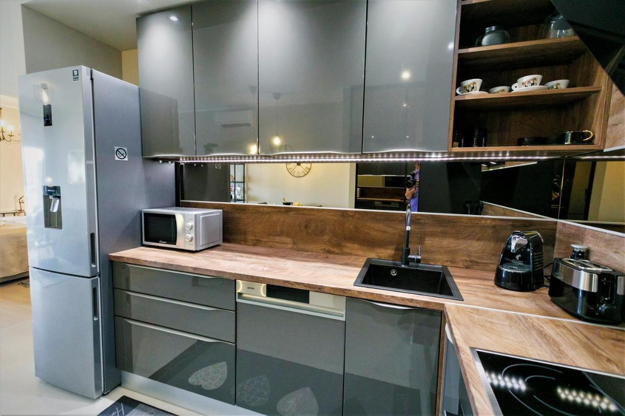 ספליט Luxury Apartment 4Seasons With Garage מראה חיצוני תמונה